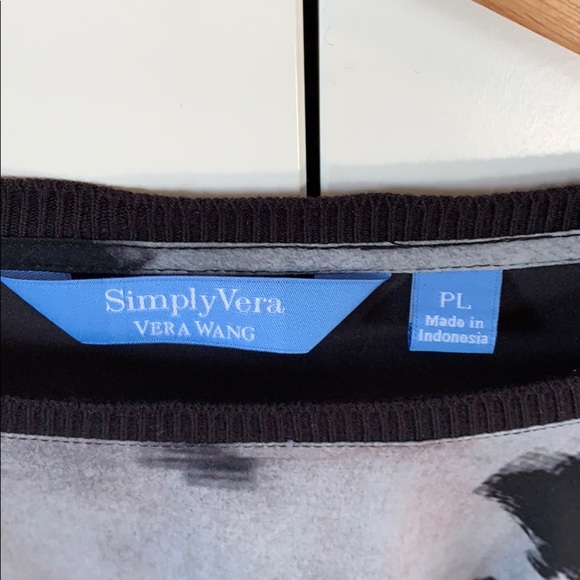 Simply Vera wang top - Picture 3 of 4